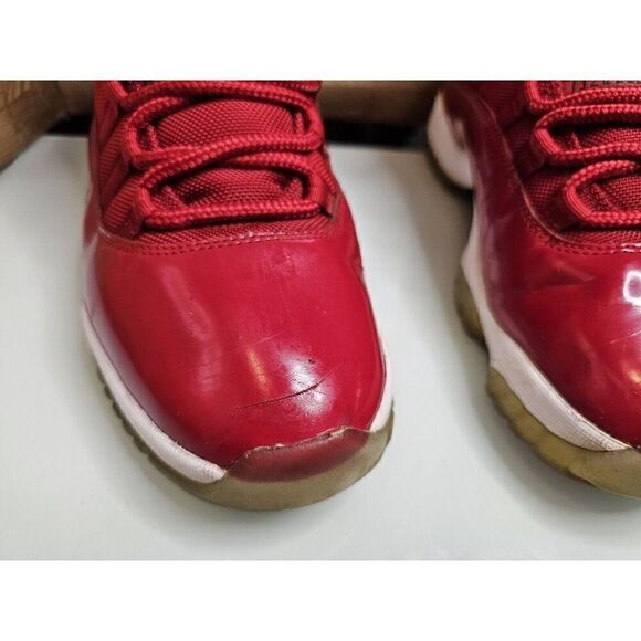 Jordan Men's 11 Retro Win Like 96 Red Shoes Size 10.5.  603 - Picture 10 of 13